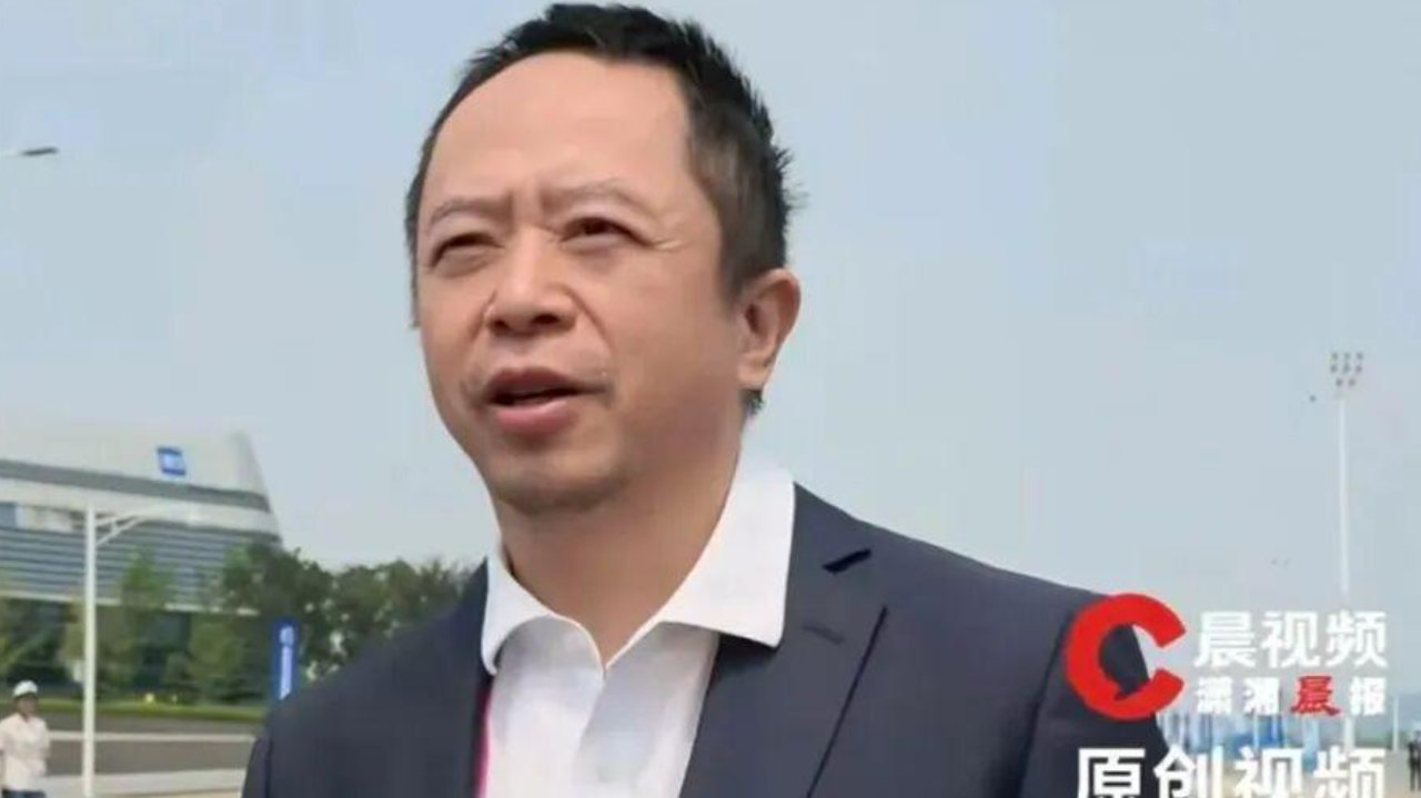 周鸿祎被哪吒干服，恒大汽车退出汽车制造！一个时代正在过去……