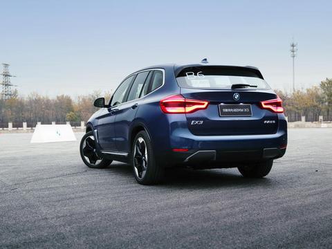 堪称宝马最顶尖智能化水平——BMW iX3抢先试驾
