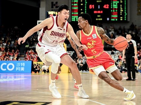 CBA新赛季揭幕战：卫冕冠军广厦取得“开门红”