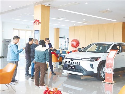 燃油车凭“现货”节前逆袭