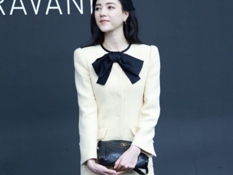 上海这一夜：陈都灵绝美动人，周冬雨穿对了，娜然好大气，霍启山好眼光