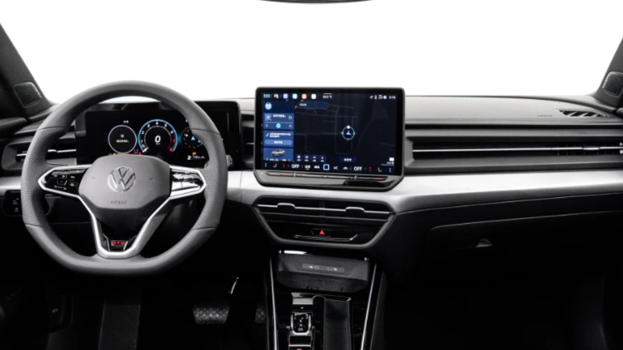 凌渡L运动轿跑：智能与动力的双重提升，驾驶乐趣全面升级