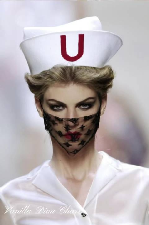 LV你要不要看看你17年前的审美