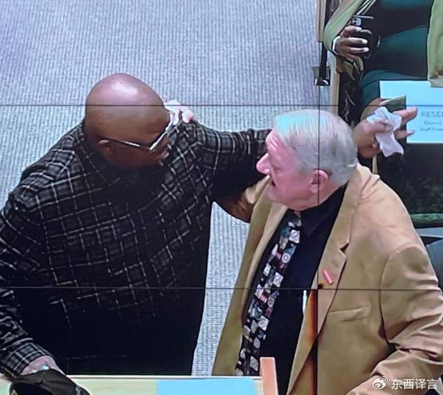 黑人男子蒙冤遭死刑70年后平反，被控奸杀白人，双方孩子拥抱和解