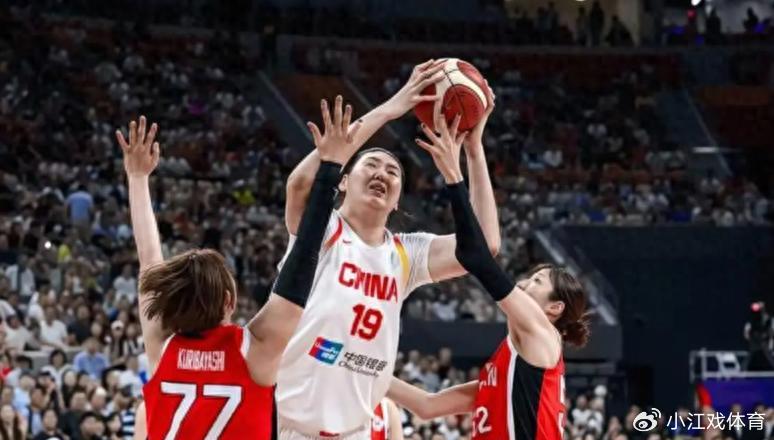 85比51狂胜34分！女篮豪取5连胜收官：四大中锋联手出击太强了