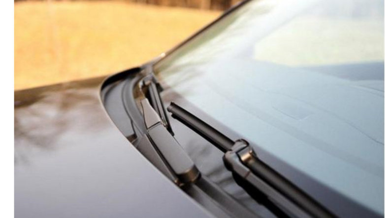 雨刮器“刮不干净”？自己动手也能解决！