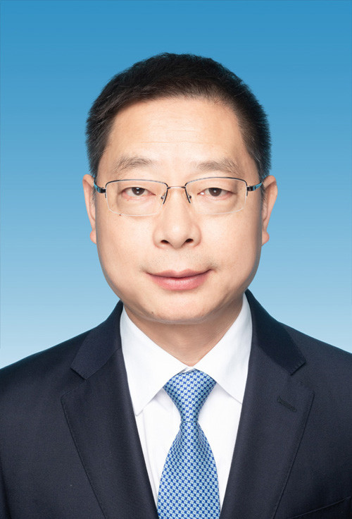 张鹏飞,男,汉族,1970年12月生,党校研究生,中共党员,现任遂宁市委常委