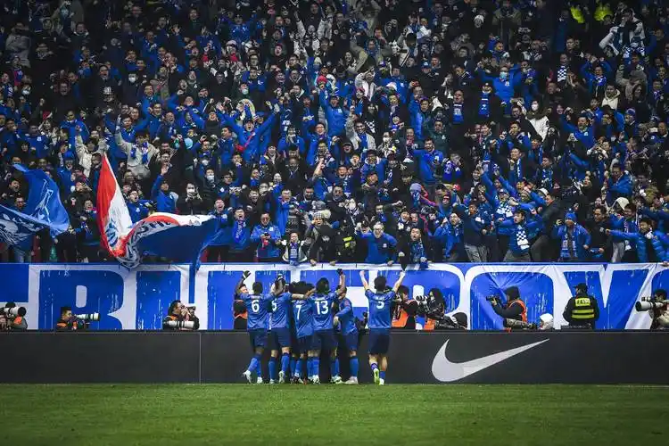 官宣，申花新援第1签敲定，30岁，巴西前锋，2年合同，身价270万