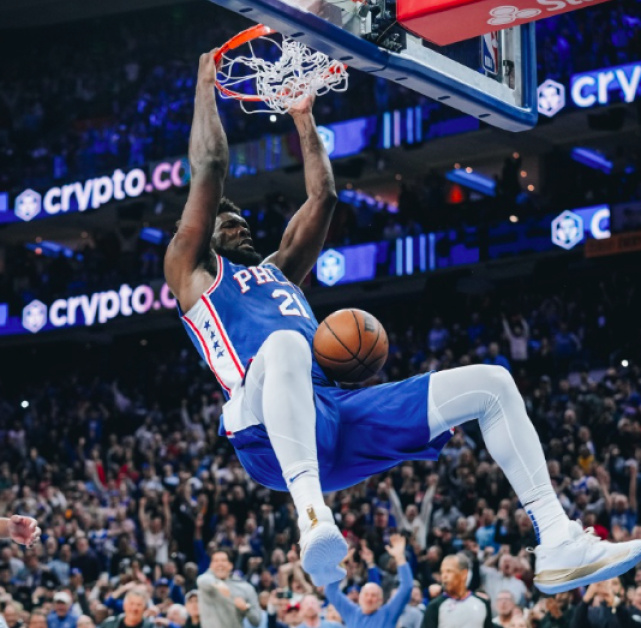 哈登末节爆发独揽15分完成惊天逆转球迷盛赞其超级巨星本色