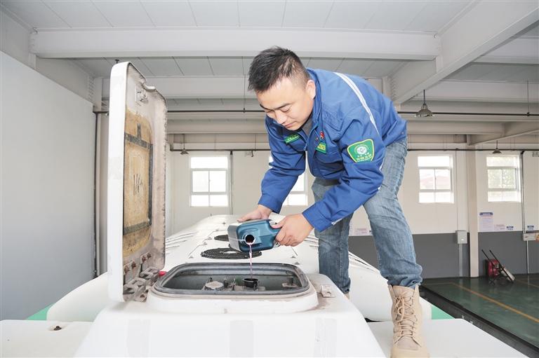 做好换季维护工作 全力保障市民出行