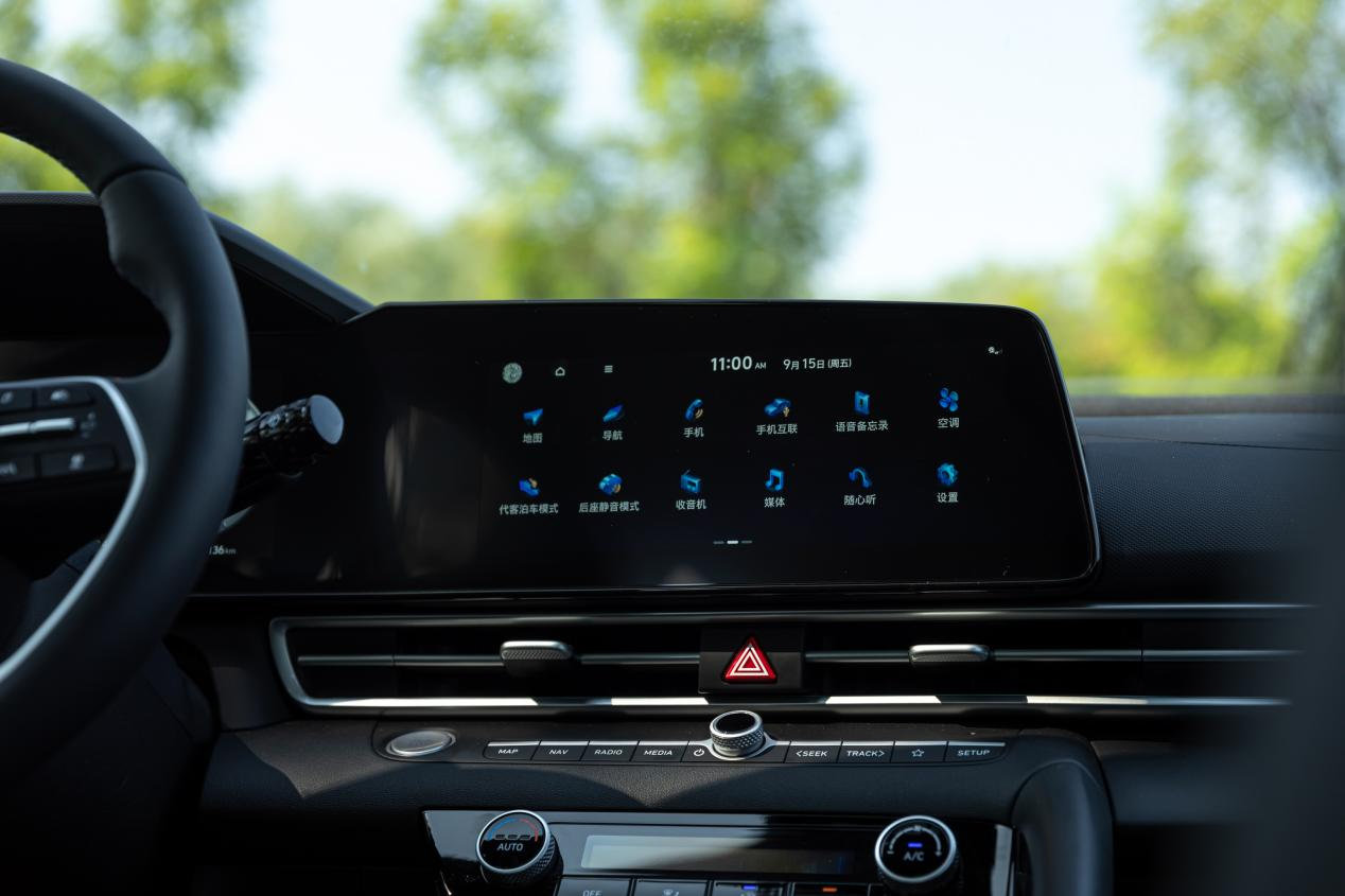 锋芒个性or 生活顾家, 全新 伊兰特和大众朗逸怎么选?