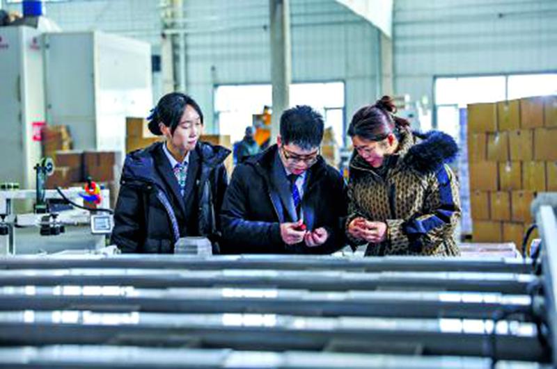 创新服务模式助小微企业“加速跑”