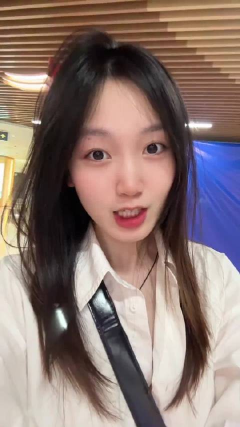 朋友们，谁的青春要落幕了！