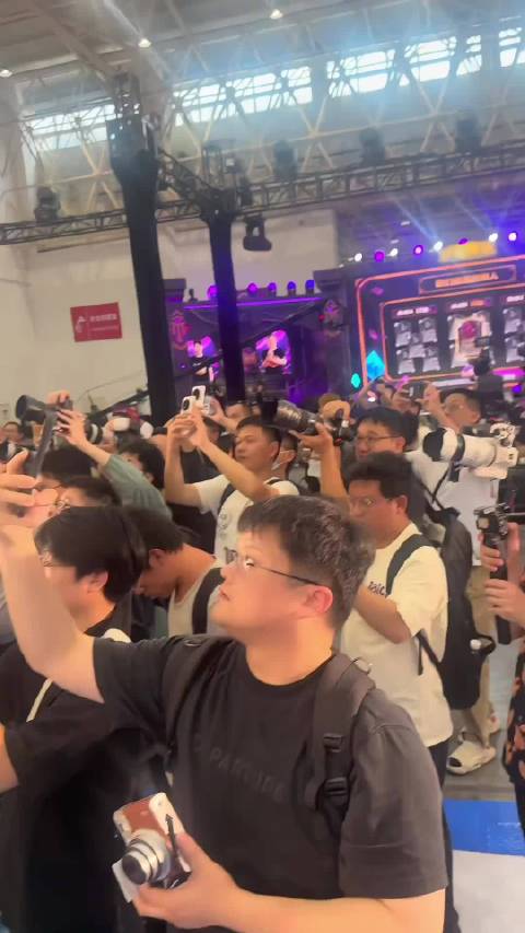 这个wink有力气！