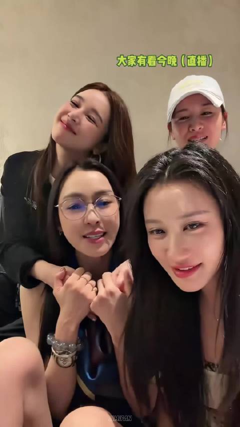 一直在闯祸，其他三个拉都拉不住，太好笑了这场直播