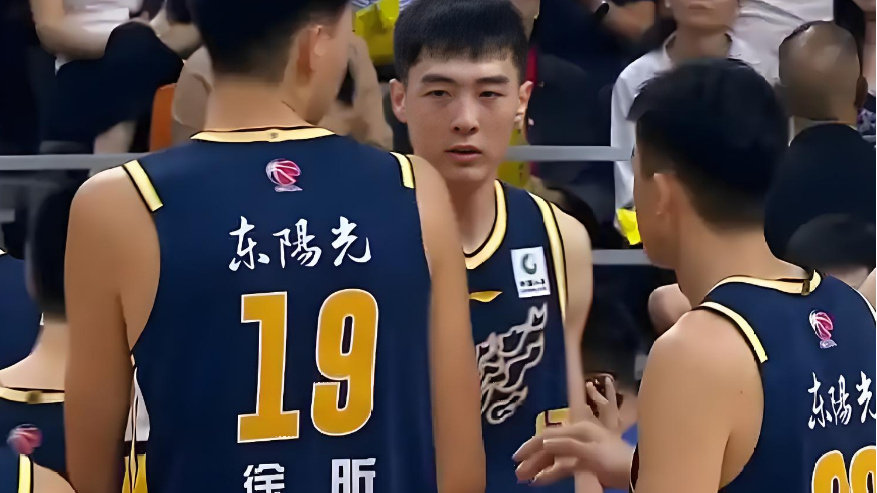 广东兜售2米13中锋，崔永熙伤后首训，新疆获2连胜，林葳终迎爆发