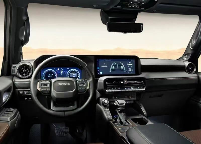 硬派智能越野,全新普拉多华丽转身,树立领衔趋势标杆