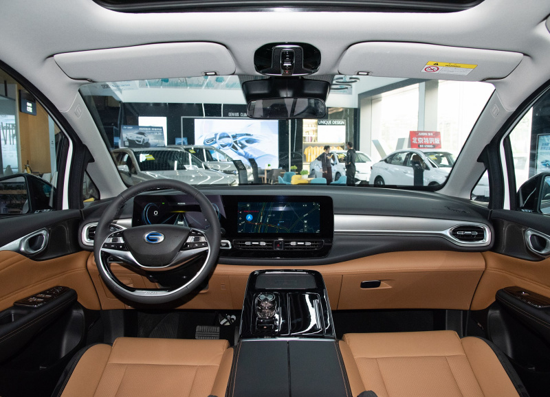 红旗H9领衔,6月上市新车中国品牌大爆发,还有一款换了标!