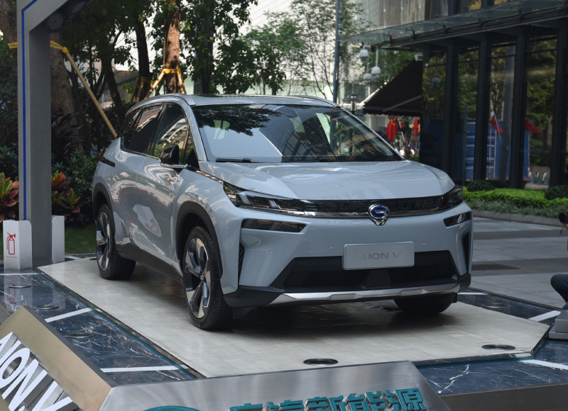 红旗H9领衔,6月上市新车中国品牌大爆发,还有一款换了标!