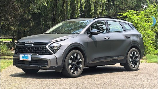 高颜值超舒适 试驾2025款起亚狮铂拓界