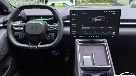 智能车机评测：小鹏P7四驱高性能版