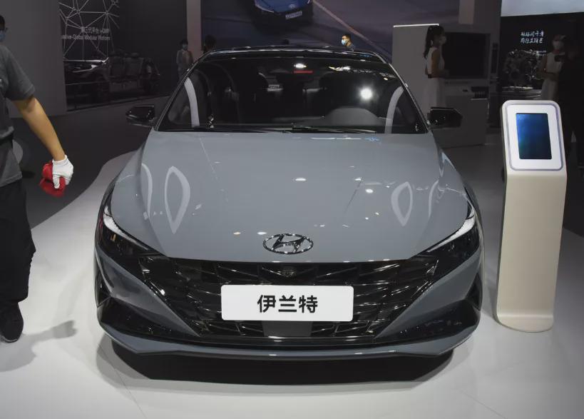 现代elantra2021,现代elantra2020 体验美好出行生活现代伊兰特vs本田型格谁更强