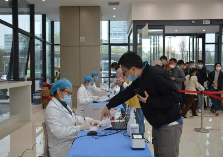 西安新增本土确诊95例,新增2个高风险地区,7个中风险地区休闲区蓝鸢梦想 - Www.slyday.coM 西安新增本土确诊95例,新增2个高风险地区,7个中风险地区休闲区蓝鸢梦想 - Www.slyday.coM