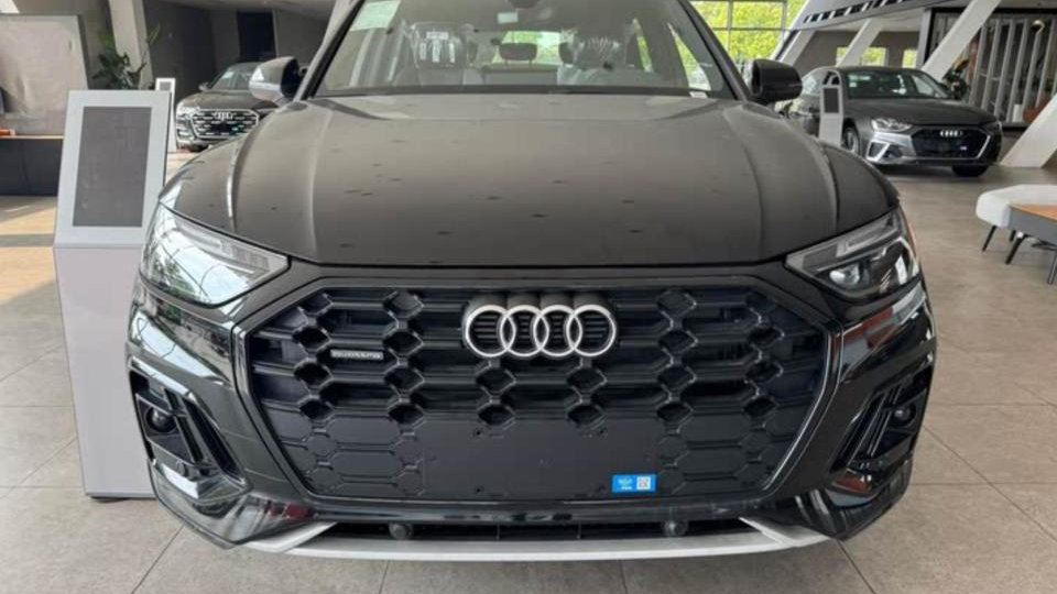 跌至24.98万！轴距超2米9，四驱+前后五连杆，性价比太高了