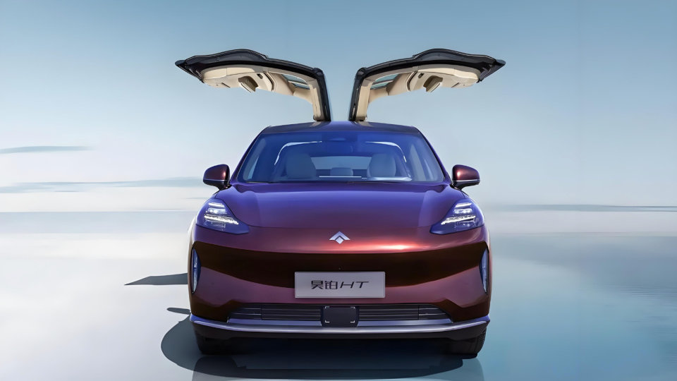 昊铂的警示，当激进创新撞上质量“地基”，谁为车主的安全买单？