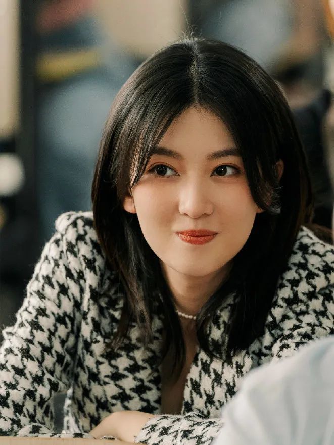 龚俊新剧《沉睡花园》里,乔欣的眼袋也太让人心疼了休闲区蓝鸢梦想 - Www.slyday.coM 龚俊新剧《沉睡花园》里,乔欣的眼袋也太让人心疼了休闲区蓝鸢梦想 - Www.slyday.coM