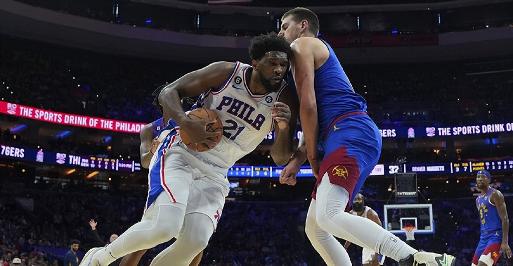 約基奇獨(dú)攬三雙難救主 凱爾特人主場(chǎng)力克掘金展現(xiàn)冠軍底蘊(yùn)