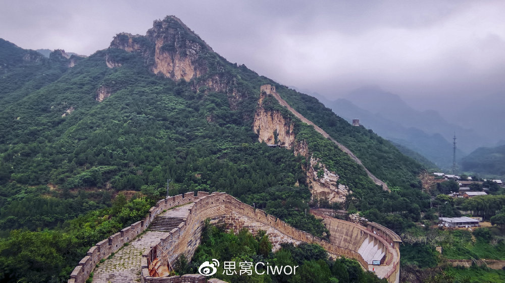 思窝骑着马儿去草原：响水湖长城，积跬步以至千里的奇迹