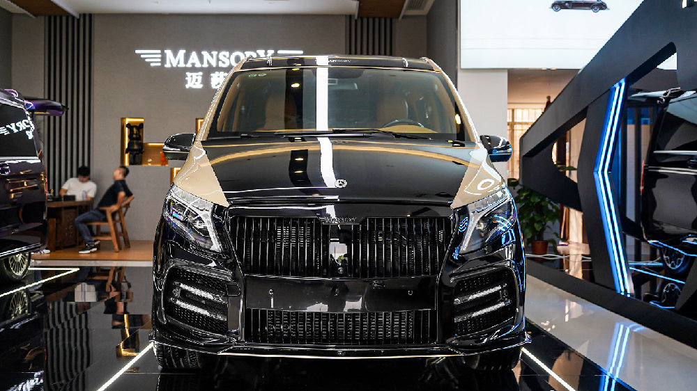 大量碳纤维打造，迈莎锐首款高顶商务车MV600 Noble燿影到店实拍！