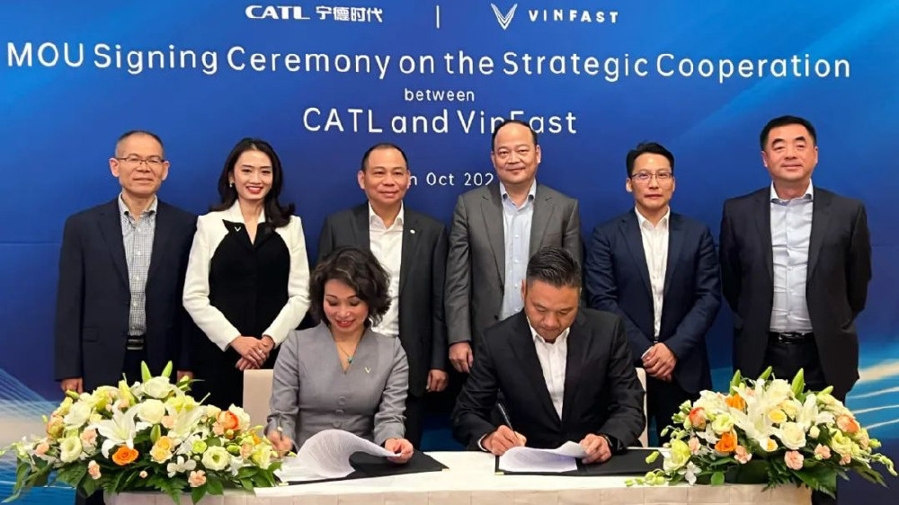 滑板底盘赛道来了一位核弹玩家