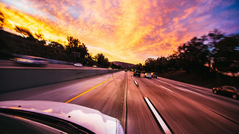 新能源车：超车后，还要抢滩登陆丨捕捉2022