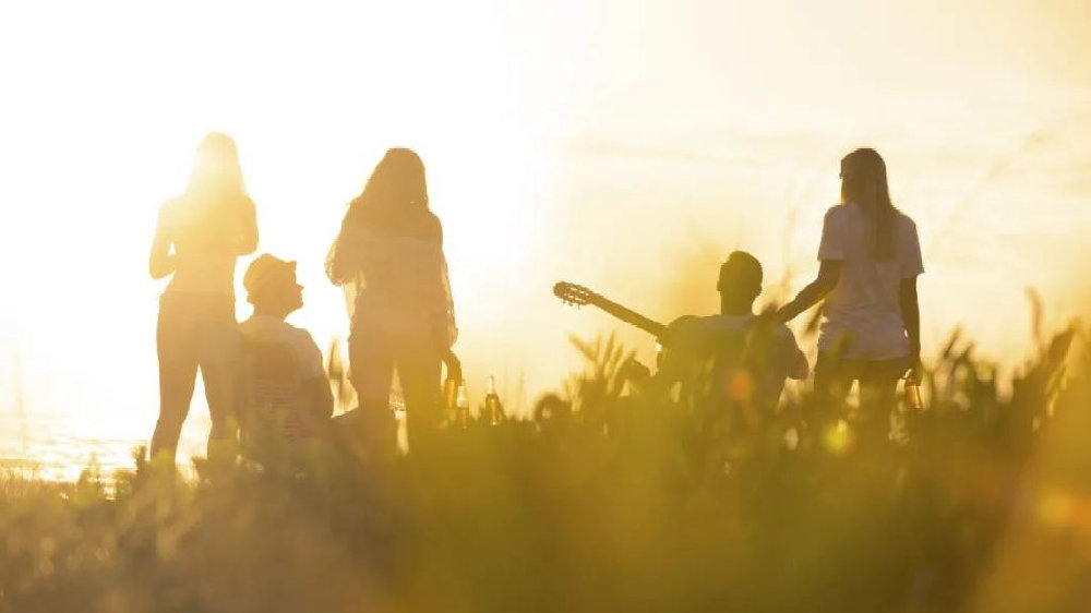 青年军雷霆挑战卫冕冠军掘金谁能笑到最后的巅峰对话