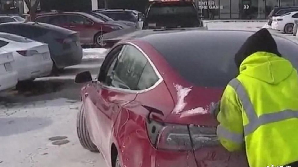 美国大降温，电车集体趴窝！