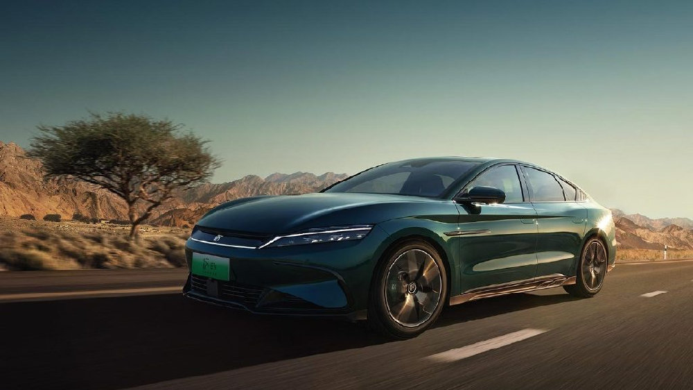 免费换电、服务无忧被迫缩水，蔚来赌“人性”，输得一塌糊涂