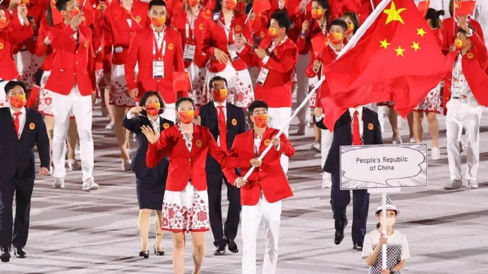 中国历届奥运旗手大集合：男篮选手最多，姚明和刘玉栋两次担任旗手刘玉栋奥运代表团_新浪新闻