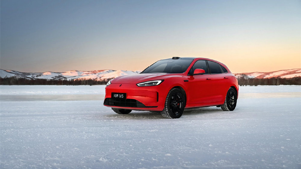 Model Y vs 问界M5终极对决：谁才是25万级新能源SUV性价比之王？