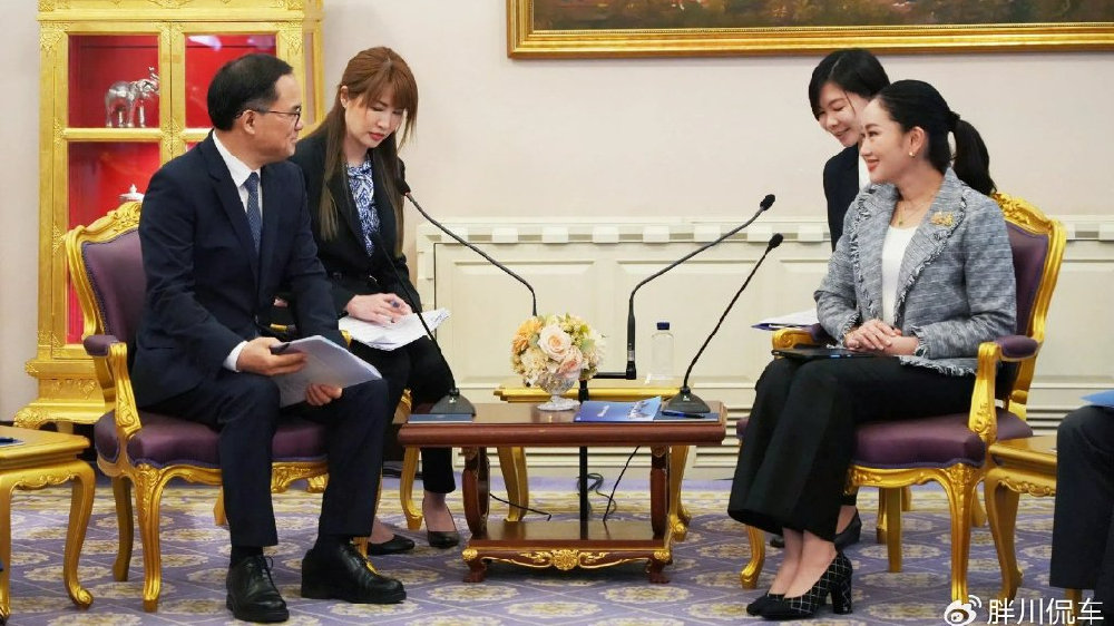 泰国总理会见长安汽车朱华荣 祝贺罗勇工厂投产