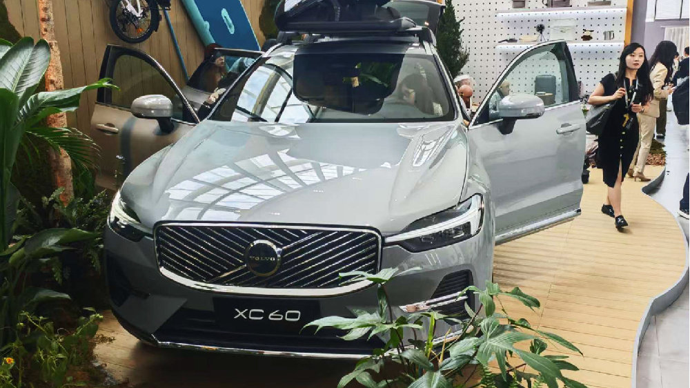 官降10万？沃尔沃全新XC60售价25.49万起，还买宝马X3奔驰GLC么？