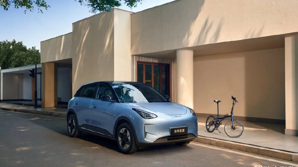 10万内纯电小车怎么选？是闭眼买吉利星愿，还是比亚迪海鸥！