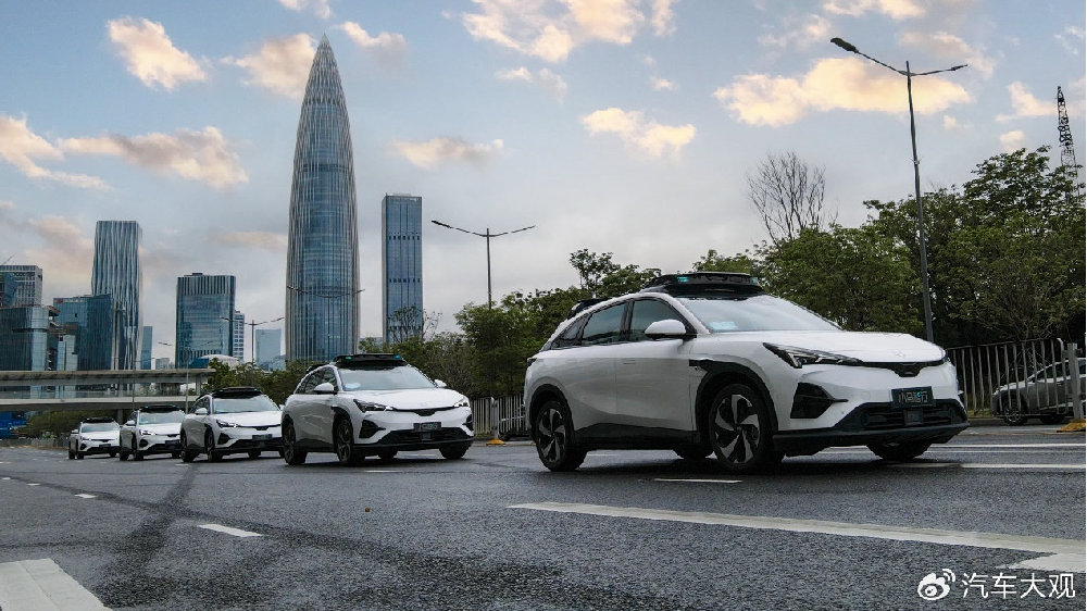 L4技术实现商业化！极狐阿尔法 T5 Robotaxi量产在深圳推进落地