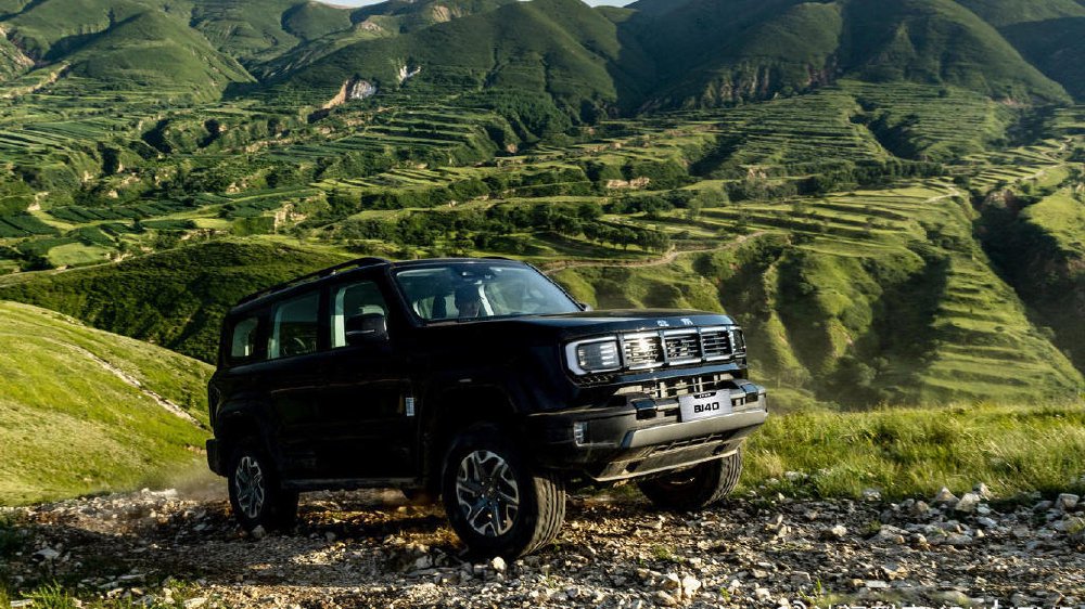 能力优选价格亲民，北京越野BJ40燃油正式上市