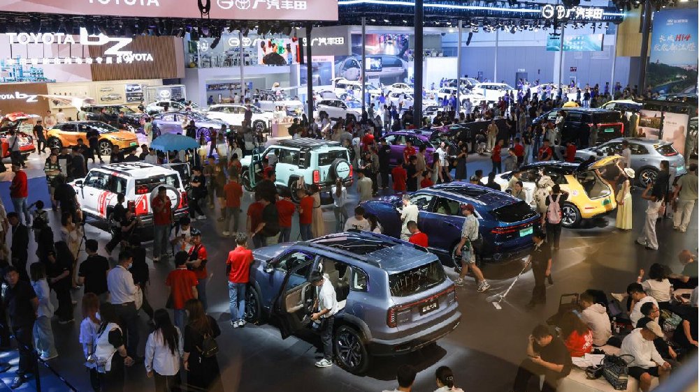 哈弗大狗PLUS正式开启预售，Hi4技术耀目成都车展容登陆成都车展