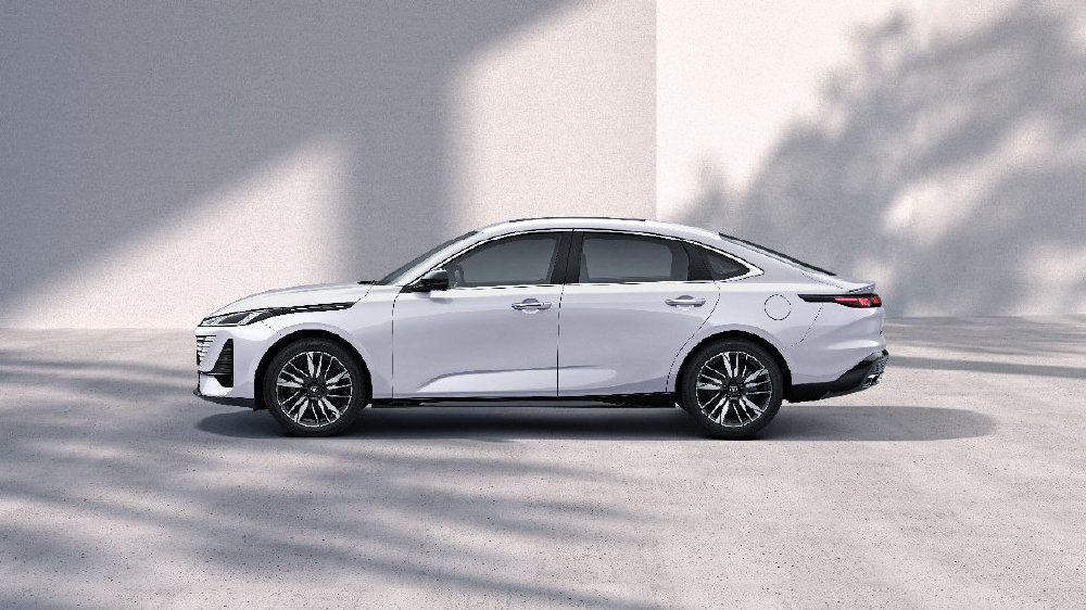 专为全球主流家庭用户打造，长安第四代逸动正式上市，7.29万元起！