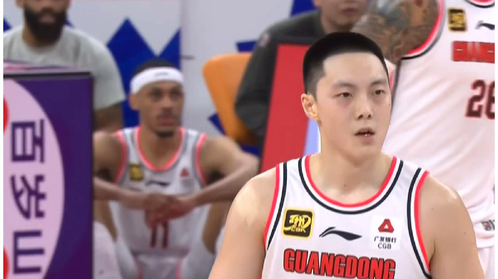 朱芳雨倾囊相授！广东队全力扶正崔永熙