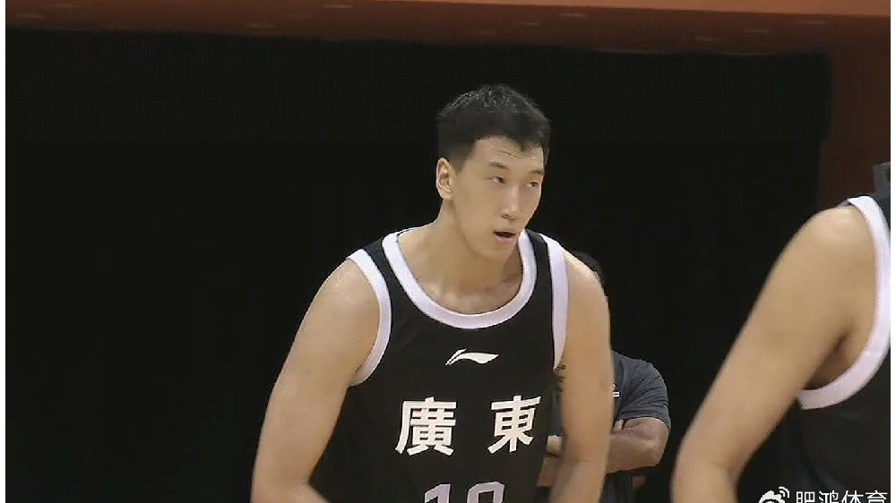 完爆张昊+逼退崔永熙！广东首发锋线曝光，这可是杜锋的争冠法宝