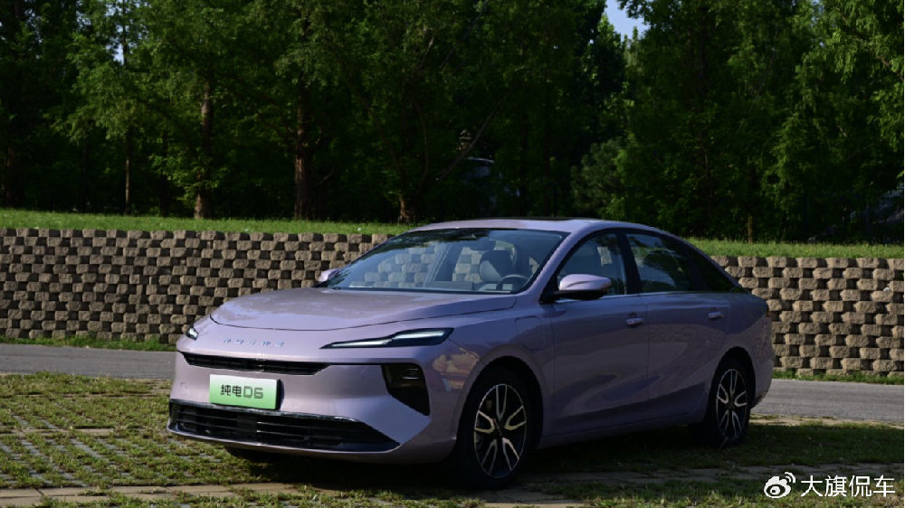 如果续航是纯电家轿的标准，荣威纯电D6我愿称之为十万级纯电续航标杆